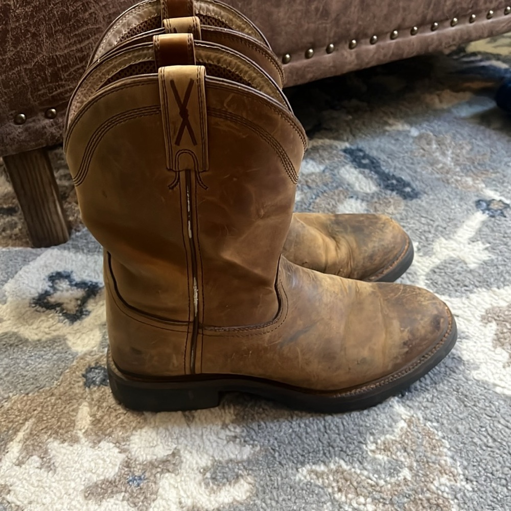 Men’s twisted x steel toe boots 9 EE‎ please read